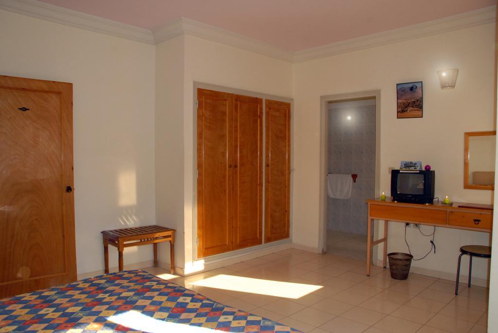 Hotel Aladarissa Ait Baha Ait Taksimt Habitación foto